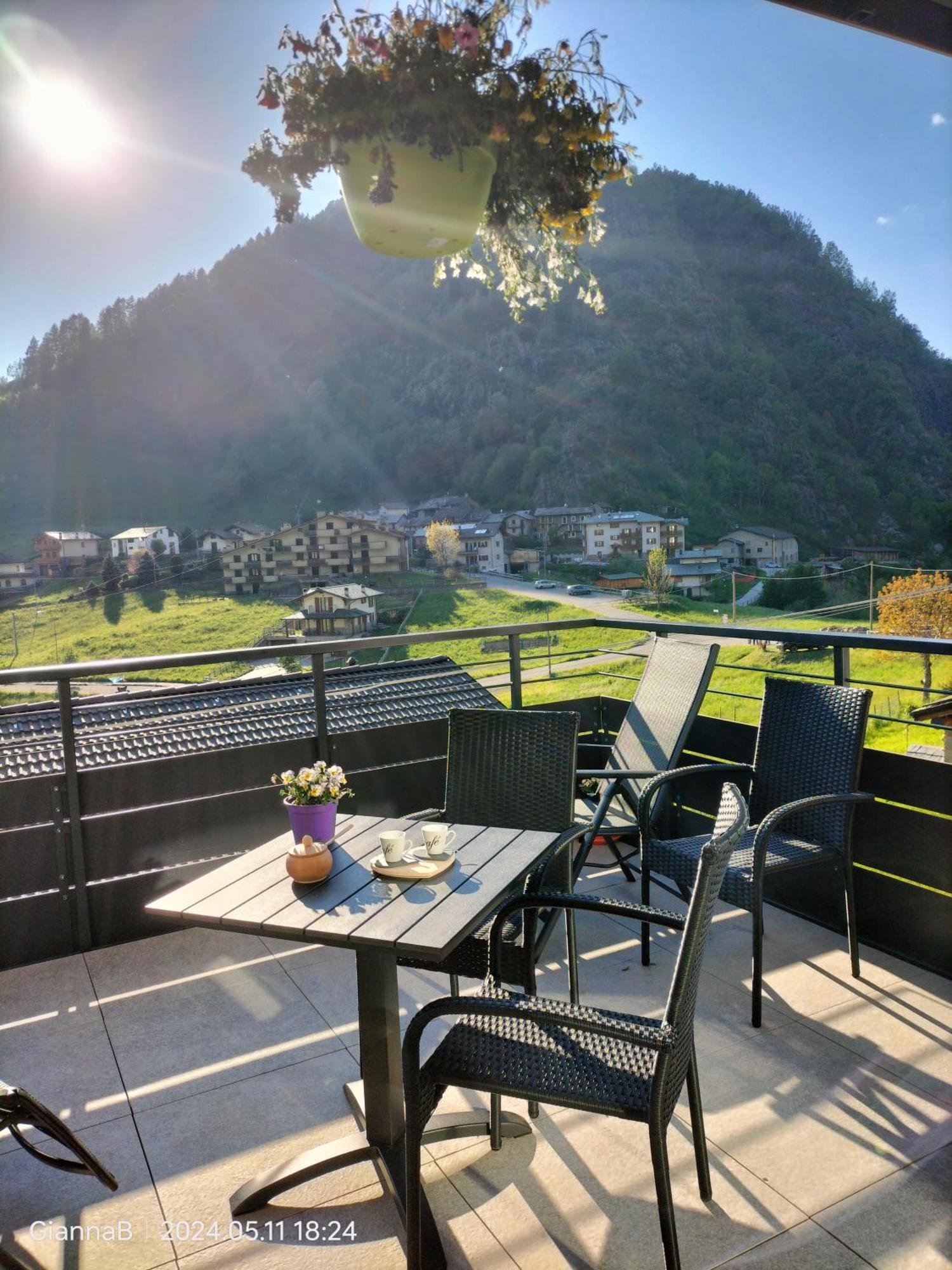 Beb Aria Di Montagna Bed & Breakfast Forcola ภายนอก รูปภาพ